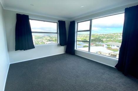 Photo of property in 20c Chetwode Grove, Newlands, Wellington, 6037