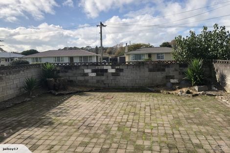 Photo of property in 21 Cochrane Street, Fairy Springs, Rotorua, 3015