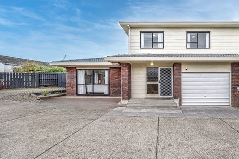 Photo of property in 1/15 Benygloe Place, Highland Park, Auckland, 2010