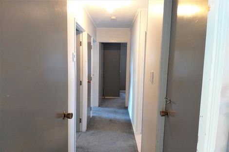 Photo of property in 11 Selago Place, Manurewa, Auckland, 2102