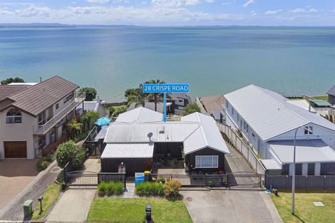 Photo of property in 28 Crispe Road, Clarks Beach, 2122