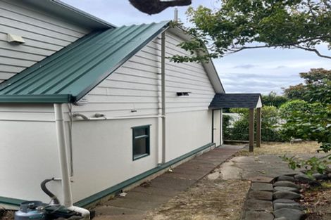 Photo of property in 2/175 East Coast Road, Castor Bay, Auckland, 0620