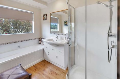 Photo of property in 63 Kiddle Drive, Hilltop, Taupo, 3330