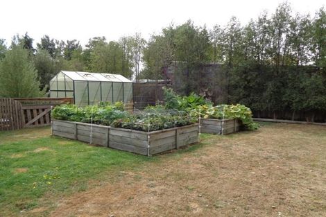 Photo of property in 4 Bluff Street, Coalgate, 7673