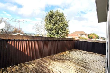 Photo of property in 10 Larne Avenue, Pakuranga Heights, Auckland, 2010