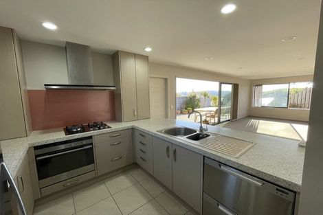 Photo of property in 15 Lacebark Lane, Woodridge, Wellington, 6037