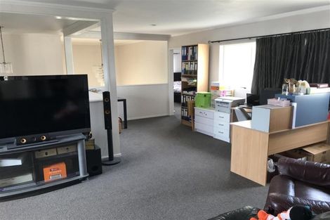 Photo of property in 22 Attymon Lane, East Tamaki, Auckland, 2016