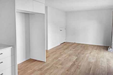 Photo of property in 3/12 Mana Avenue, Titahi Bay, Porirua, 5022