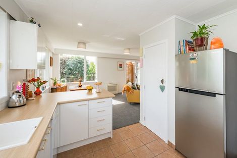 Photo of property in 18a Ngaio Road, Waikanae, 5036