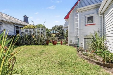 Photo of property in 23 Carlton Avenue, Gonville, Whanganui, 4501