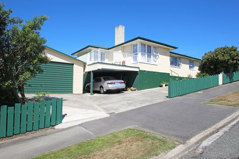 Photo of property in 1 Blyth Street, Holmes Hill, Oamaru, 9401