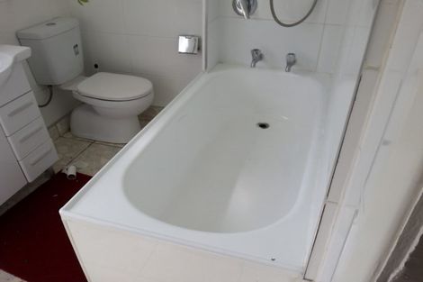 Photo of property in 2 Mudges Terrace, Newtown, Wellington, 6021