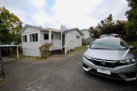 Photo of property in 2/30 Bruce Road, Glenfield, Auckland, 0629