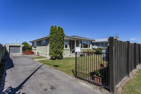 Photo of property in 13 Johns Road, Rangiora, 7400