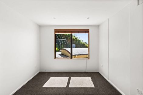 Photo of property in 4 Karaka Road, Bluff Hill, Napier, 4110