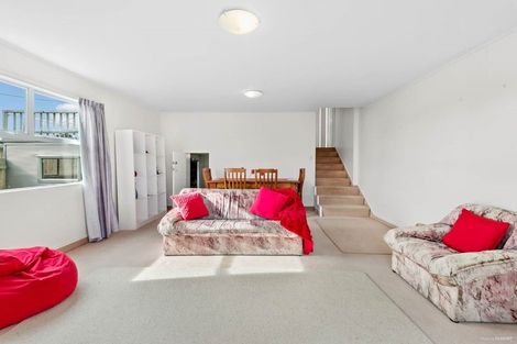 Photo of property in 286 Rangatira Road, Beach Haven, Auckland, 0626