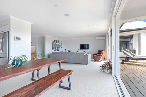 Photo of property in 63 The Boulevard, Papamoa Beach, Papamoa, 3118