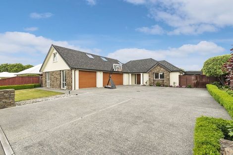 Photo of property in 18 Lochmore Street, Bishopdale, Christchurch, 8051