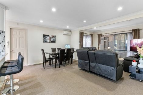 Photo of property in 96 Pitt Avenue, Clendon Park, Auckland, 2103