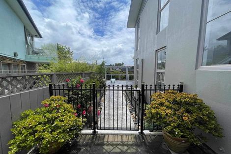 Photo of property in 9 Snell Place, Pakuranga, Auckland, 2010