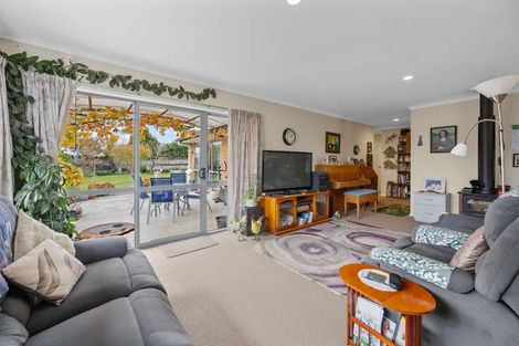 Photo of property in 3 Tararua Crescent, Carterton, 5713