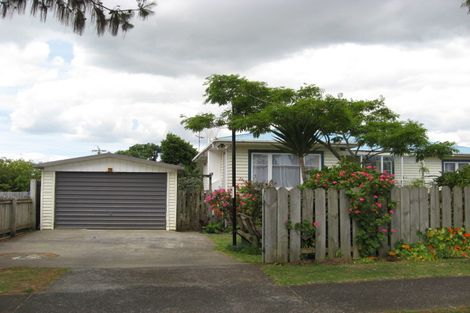Photo of property in 1/19 Scott Avenue, Mangere Bridge, Auckland, 2022