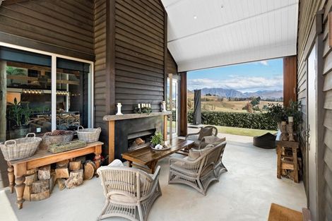 Photo of property in 92 Threepwood Road, Lake Hayes, Queenstown, 9371