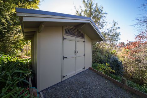 Photo of property in 48 Cashmere Drive, Fitzherbert, Palmerston North, 4410