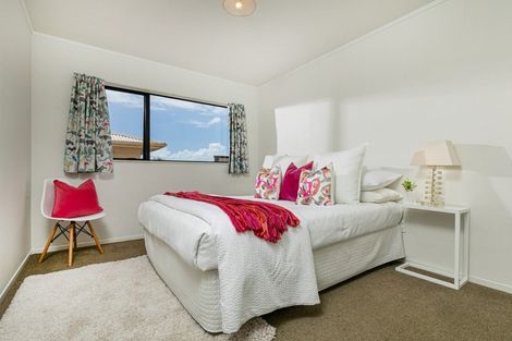 Photo of property in 2/150 Arran Road, Browns Bay, Auckland, 0630