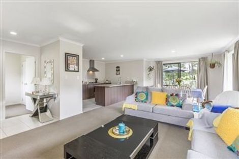 Photo of property in 21h Bonita Avenue, Stanmore Bay, Whangaparaoa, 0932