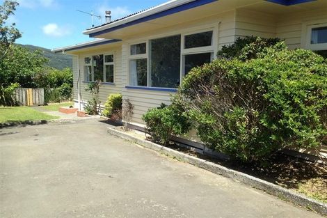 Photo of property in 4a Thurleigh Grove, Karori, Wellington, 6012