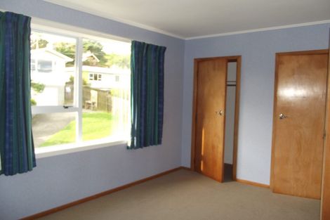 Photo of property in 3 Dunmail Way, Newlands, Wellington, 6037