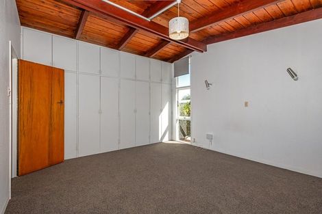 Photo of property in 4 Viscount Place, West End, Palmerston North, 4412