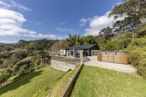 Photo of property in 7 Beach Valley Road, Piha, New Lynn, 0772