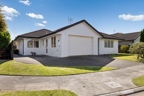 Photo of property in 5 Montrose Place, Pyes Pa, Tauranga, 3112