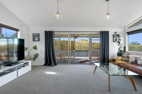 Photo of property in 87 Coopers Road, Gate Pa, Tauranga, 3112