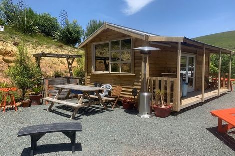 Photo of property in 1665 Matapouri Road, Matapouri, Whangarei, 0173