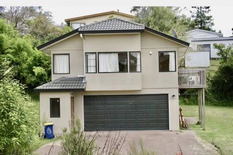 Photo of property in 23 Springside Place, New Lynn, Auckland, 0600