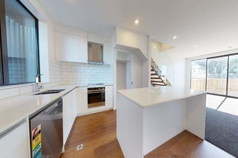 Photo of property in 10/80 Seatoun Heights Road, Seatoun, Wellington, 6022