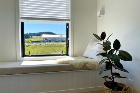 Photo of property in 13 Tuke Lane, Wanaka, 9305