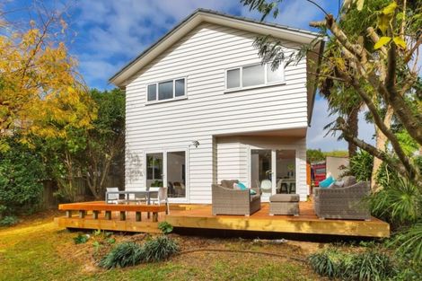 Photo of property in 52c Wainui Avenue, Point Chevalier, Auckland, 1022