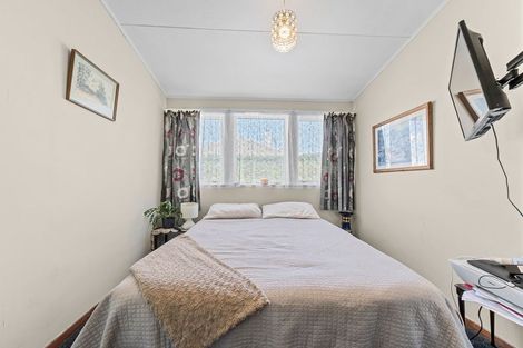 Photo of property in 38 Woodleigh Street, Frankleigh Park, New Plymouth, 4310