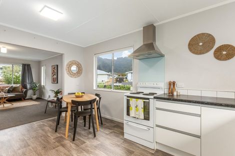 Photo of property in 40 Hamstead Street, Wainuiomata, Lower Hutt, 5014