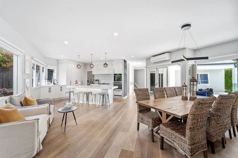 Photo of property in 90 Roland Road, Greenhithe, Auckland, 0632