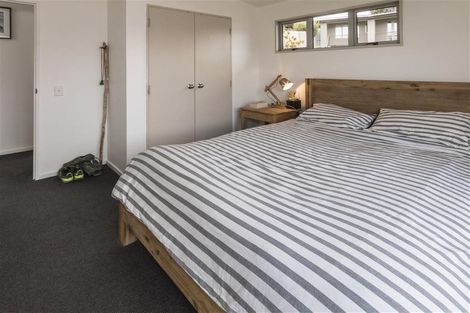 Photo of property in 5b Hogan Lane, Wanaka, 9305