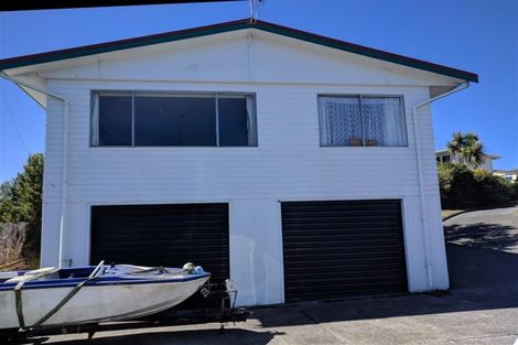 Photo of property in 37 Carluke Street, Paparangi, Wellington, 6037