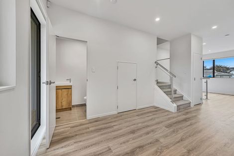 Photo of property in 7/345 Pakuranga Road, Pakuranga Heights, Auckland, 2010