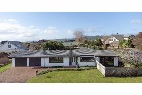 Photo of property in 14 Mark Place, Lynmore, Rotorua, 3010