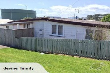 Photo of property in 28 Ngamotu Road, Moturoa, New Plymouth, 4310