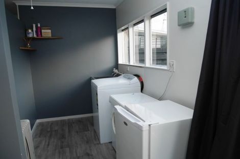 Photo of property in 21 Mazengarb Road, Paraparaumu Beach, Paraparaumu, 5032